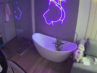 voyeurcam-casa-salsa-bathroom-5