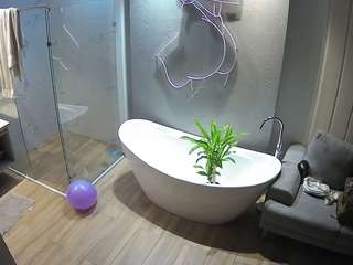 voyeurcam-casa-salsa-bathroom-5 webcam model
