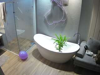 voyeurcam-casa-salsa-bathroom-5
