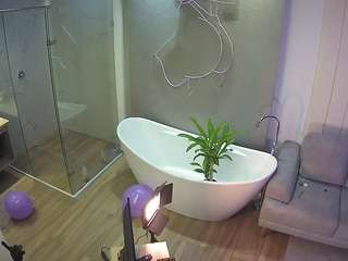 voyeurcam-casa-salsa-bathroom-5