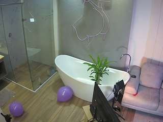 voyeurcam-casa-salsa-bathroom-5