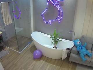voyeurcam-casa-salsa-bathroom-5