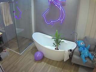 voyeurcam-casa-salsa-bathroom-5