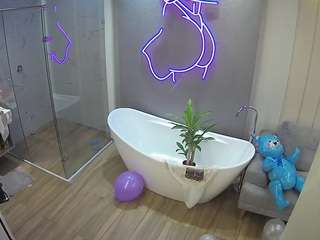 voyeurcam-casa-salsa-bathroom-5