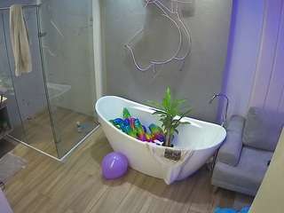 voyeurcam-casa-salsa-bathroom-5