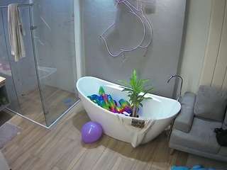 Dit model is nu live. voyeurcam-casa-salsa-bathroom-5