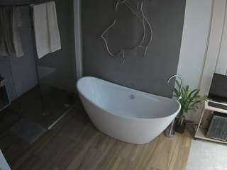 voyeurcam-casa-salsa-bathroom-5