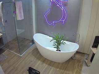 voyeurcam-casa-salsa-bathroom-5
