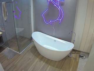 voyeurcam-casa-salsa-bathroom-5