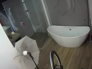 Casa Salsa Bathroom 5's Live Sex Cam Show