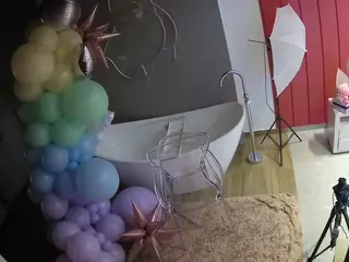Casa Salsa Bathroom 5's Live Sex Cam Show