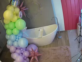 Casa Salsa Bathroom 5's Live Sex Cam Show