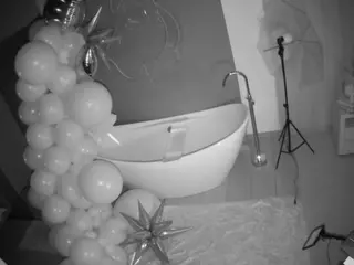 Casa Salsa Bathroom 5's Live Sex Cam Show