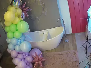 Casa Salsa Bathroom 5's Live Sex Cam Show