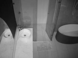 voyeurcam-casa-salsa-bathroom-6