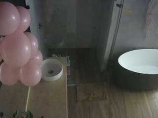 camsoda voyeurcam-casa-salsa-bathroom-6