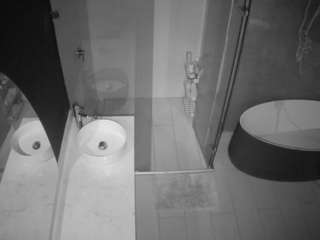 camsoda voyeurcam-casa-salsa-bathroom-6