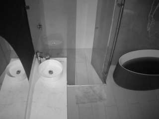 camsoda voyeurcam-casa-salsa-bathroom-6