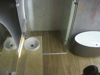 voyeurcam-casa-salsa-bathroom-6 Jovenes Desnudas camsoda