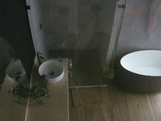 voyeurcam-casa-salsa-bathroom-6 Sexo Con Amas De Casa camsoda