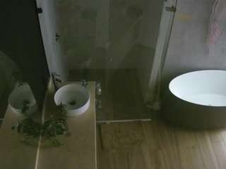 Mujeres Desnudandose En Casa camsoda voyeurcam-casa-salsa-bathroom-6