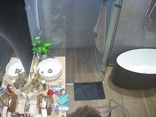 voyeurcam-casa-salsa-bathroom-6
