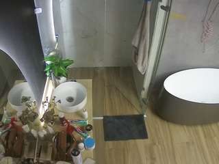 voyeurcam-casa-salsa-bathroom-6
