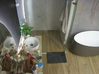 voyeurcam-casa-salsa-bathroom-6