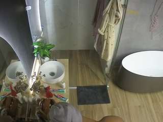 voyeurcam-casa-salsa-bathroom-6