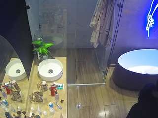 voyeurcam-casa-salsa-bathroom-6