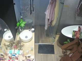 voyeurcam-casa-salsa-bathroom-6