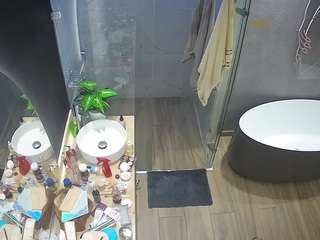 voyeurcam-casa-salsa-bathroom-6