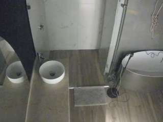 voyeurcam-casa-salsa-bathroom-6 camsoda