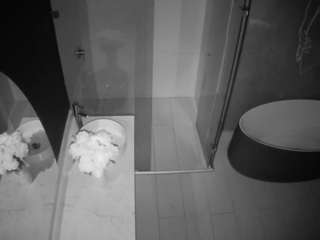 voyeurcam-casa-salsa-bathroom-6