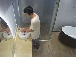 voyeurcam-casa-salsa-bathroom-6 camsoda