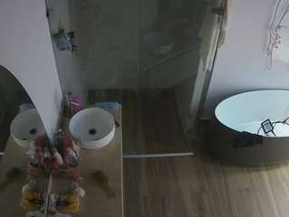 voyeurcam-casa-salsa-bathroom-6