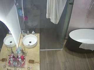 voyeurcam-casa-salsa-bathroom-6