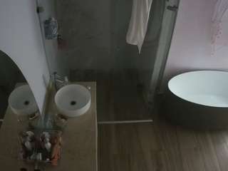 voyeurcam-casa-salsa-bathroom-6