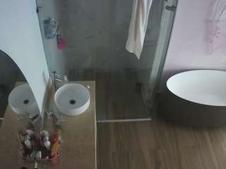 voyeurcam-casa-salsa-bathroom-6