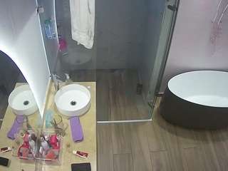 voyeurcam-casa-salsa-bathroom-6