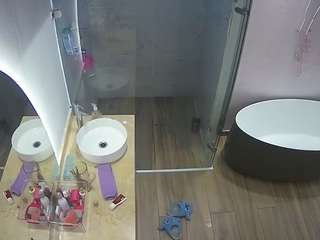 voyeurcam-casa-salsa-bathroom-6