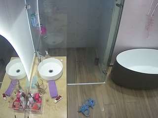 voyeurcam-casa-salsa-bathroom-6