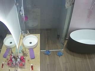 voyeurcam-casa-salsa-bathroom-6