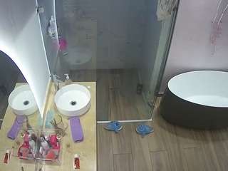 voyeurcam-casa-salsa-bathroom-6