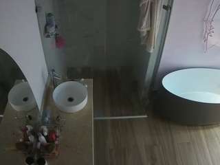 voyeurcam-casa-salsa-bathroom-6