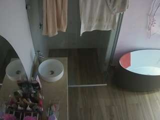 voyeurcam-casa-salsa-bathroom-6
