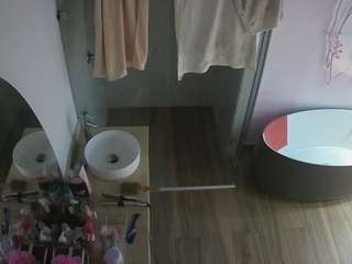 voyeurcam-casa-salsa-bathroom-6