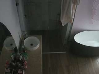 voyeurcam-casa-salsa-bathroom-6
