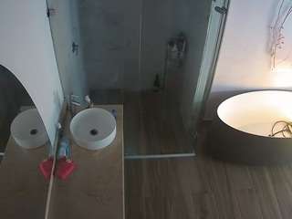 voyeurcam-casa-salsa-bathroom-6