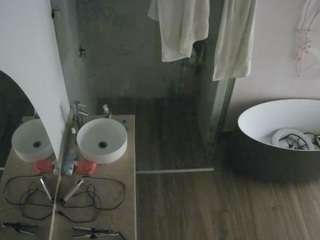 voyeurcam-casa-salsa-bathroom-6